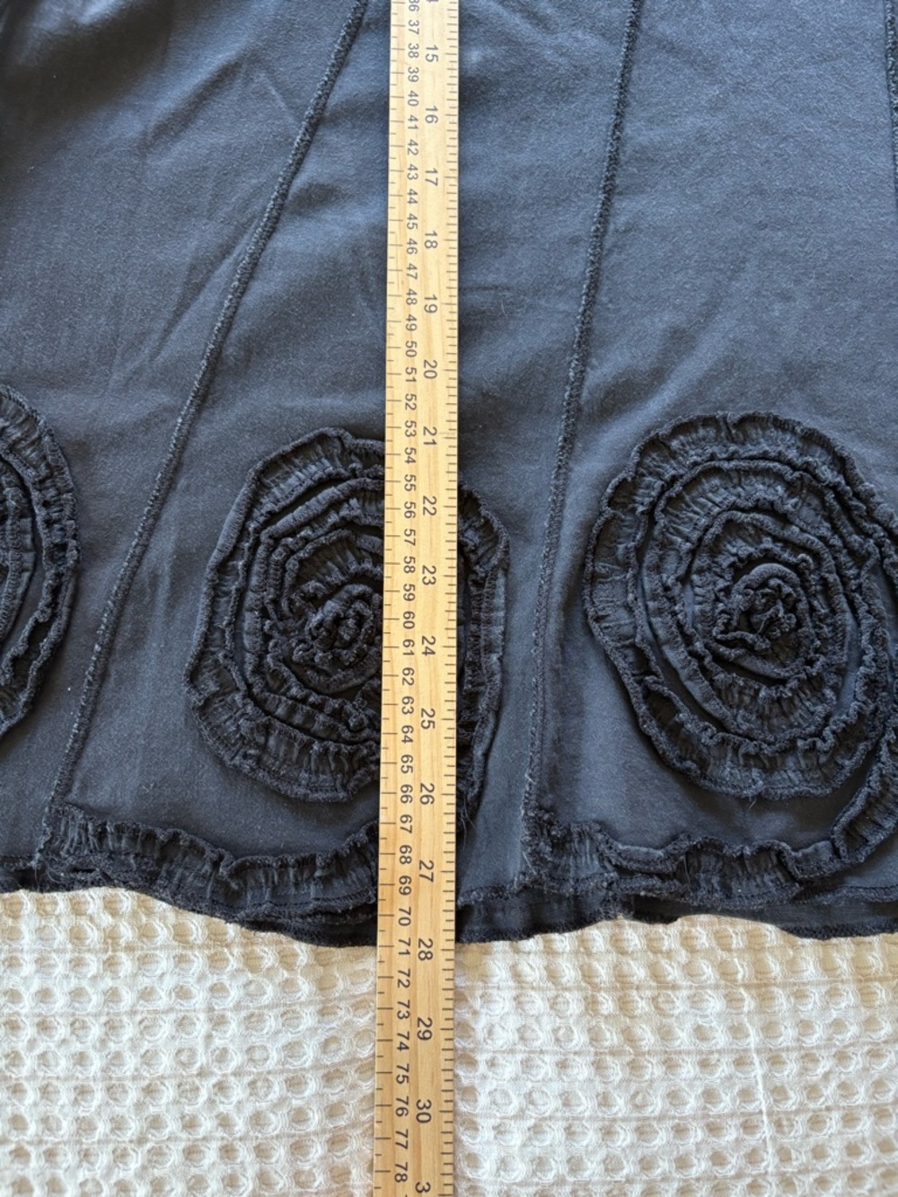 Solitaire by Anthropologie Black Maxi Rosette Appliqué Skirt Boho Festival Sz M - Picture 8 of 10